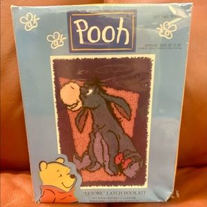 Disney- Eeyore latch hook kit